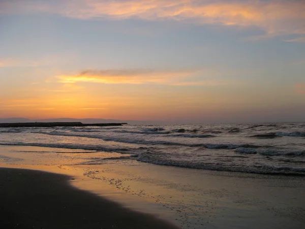 Günbatımı Gökyüzü Soyut Arka Plan Denizde Sarı Günbatımı Gökyüzü Gün — Stok fotoğraf