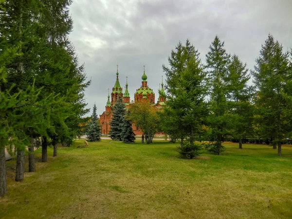 Rus kilise Güney Ural Chelyabinsk, Park Alapole, alapol