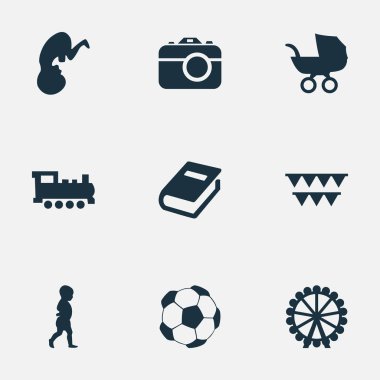 Vektör çizim basit bebek simgeler kümesi. Öğeleri bebek arabası, futbol, dönme dolap ve diğer eş anlamlı Carnaval fotoğraf ve anlar.