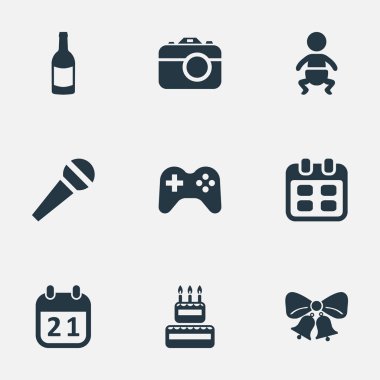 Vektör çizim basit doğum günü simgeler kümesi. Öğeleri gün, yiyecek, içecek, rezonansa ve diğer eş Fizz, takvim ve gün.