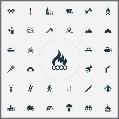 Vektör çizim basit kampı simgeler kümesi. Öğeleri balıkçı balıkçılık, şenlik ateşi, balıkçı ve diğer eş geçti, Kayak ve bıçak.