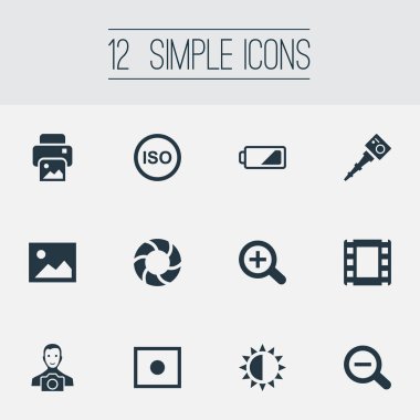 Vektör çizim basit fotoğraf simgeler kümesi. Öğeleri Rustication, kayıt, Film şeridi ve diğer eş anlamlı Aydınlatma şiddeti, taşınabilir ve kayıt.