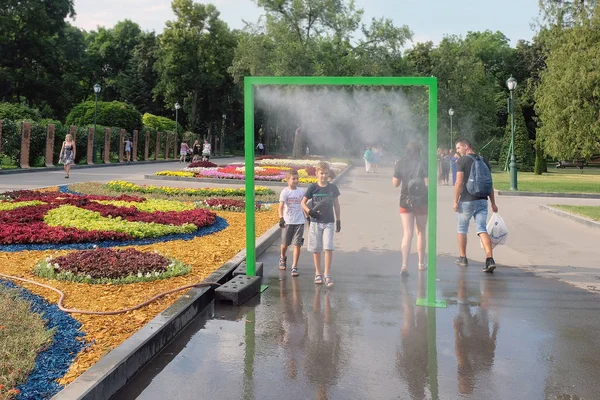 Kharkiv Ukraine June 2019 Green Wooden Frame Water Sprays Stands — Stock Photo, Image