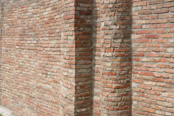 High Red Brick Railing Building Brick Wall Corner Background — ストック写真