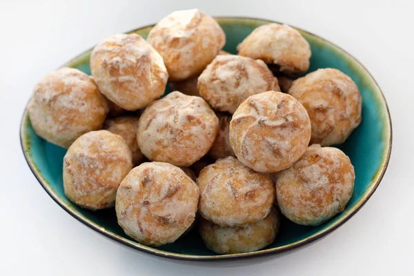 Runde Kleine Lebkuchen Großaufnahme Auf Einem Teller Lebkuchen Mit Füllung — Stockfoto