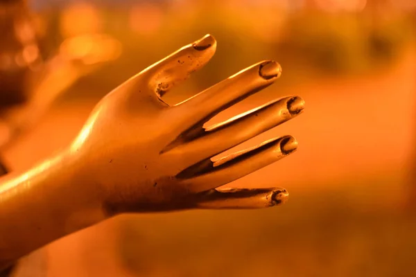 Ett Fragment Statyns Hand Bronshand Som Sträcker Sig Till Annan — Stockfoto