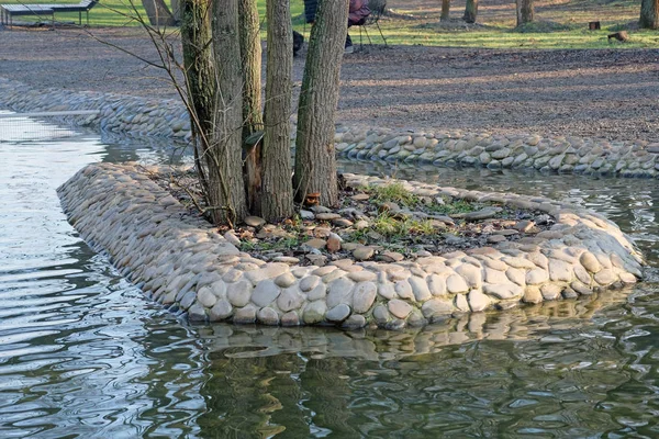 Landscaping City Park Making Artificial Pond Stones Laid Trees Water — Stock Photo, Image