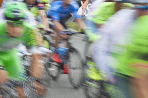 Racing Cyclists, Motion Blur — Stock Photo, Image