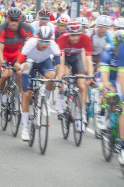 Bisikletçiler yarış, Hareket Bulanıklığı