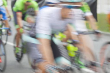 Bisikletçiler yarış, Hareket Bulanıklığı