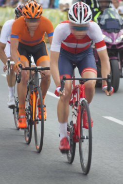 Bisikletçiler yarış, Hareket Bulanıklığı