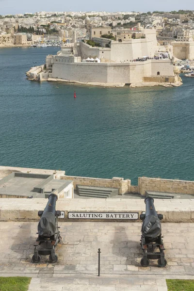 Malta, Valletta, Saluting Battery Cannons — Stock Photo, Image