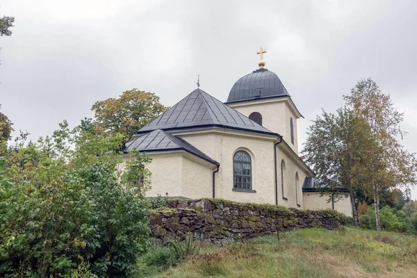 Kvarsebo church