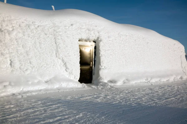 Icehotel Small Village Jukkasjrvi Town Kiruna Built Ice Snow — Stock Photo, Image