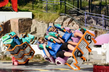 Linnanmaki eğlence parkı, Kieppi Booster binmek