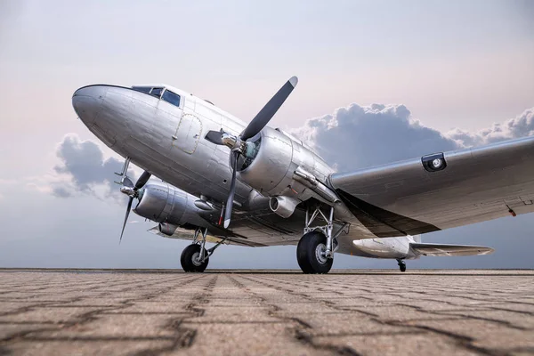 Bajo Ángulo Disparo Una Aeronave Histórica — Foto de Stock