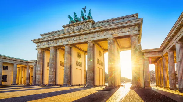 Famosa Puerta Brandeburgo Berlín Alemania — Foto de Stock