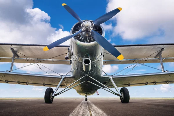 Aviones Históricos Una Pista Aterrizaje — Foto de Stock