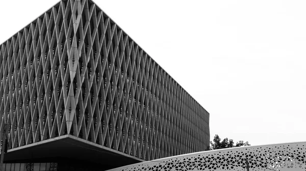 Edificio arquitectónico moderno —  Fotos de Stock