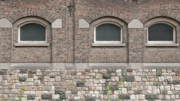 Alte Mauer außen — Stockfoto