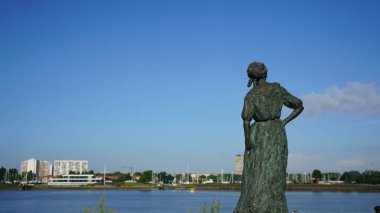 Bir görünümü ile heykel