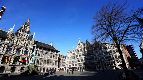 Ett Torg Med Stadshuset Och Gamla Hus Antwerpen Belgien — Stockfoto