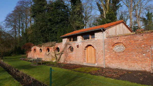 Mur Briques Une Maison Dans Jardin Anvers Belgique Mars 2018 — Photo