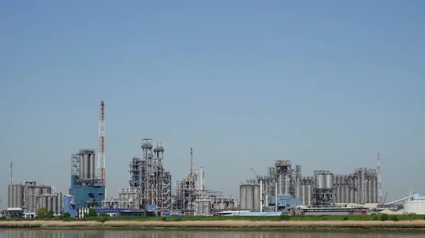 Chemische Fabriek Buurt Van Rivier Antwerpen België — Stockfoto