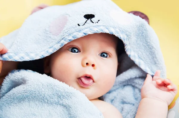 Niño bebé más lindo después del baño — Foto de Stock