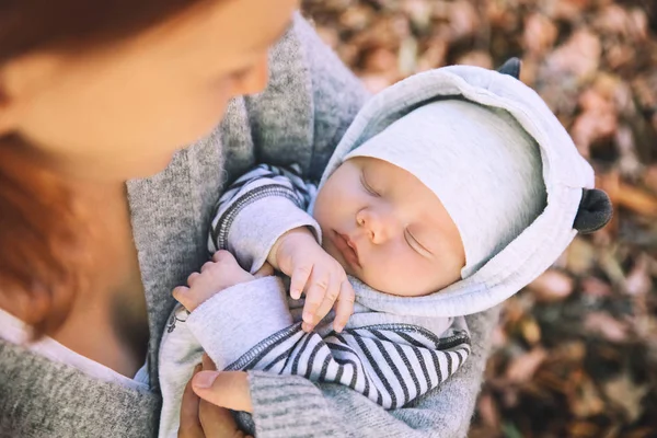 Ritratto di madre e bambino . — Foto Stock