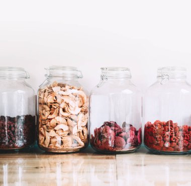 Toplu gıda depolama düşük sıfır atık yaşam tarzı.