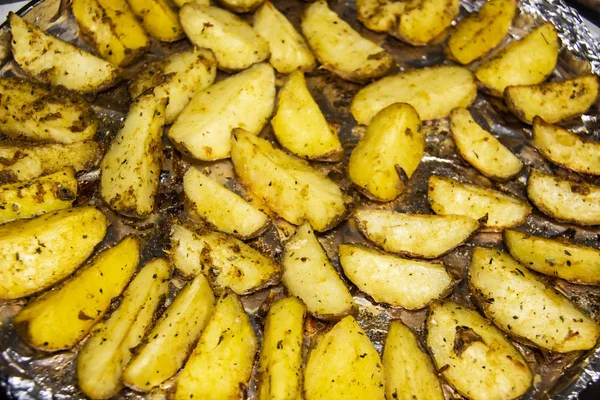 Patate Fritte Forno Cottura Patate Forno Contadino Delle Patate Patate — Foto Stock