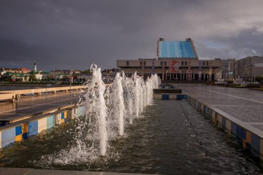 Kamal tiyatro, Kazan görünümünü