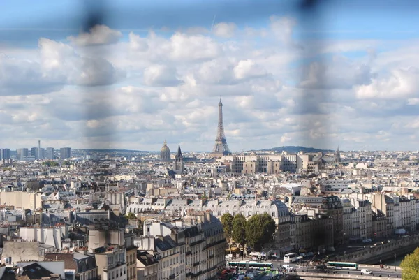 Eiffel Kulesi Nin Çevresindeki Paris Şehrinin Notre Dame Manzarası — Stok fotoğraf