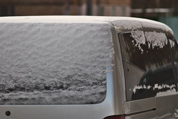 Świeży Śnieg Samochodzie Zimowy Poranek — Zdjęcie stockowe
