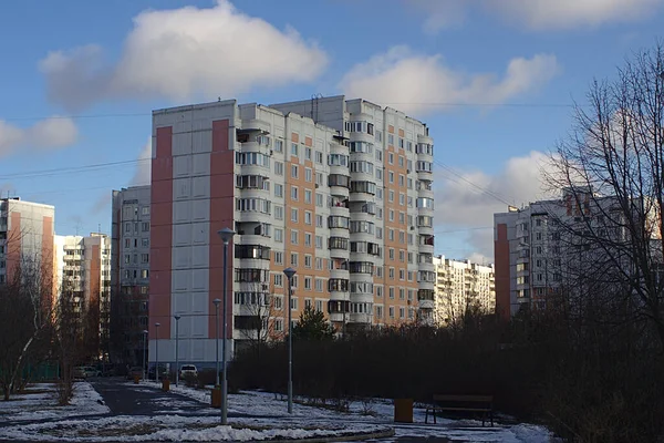 Barrio Residencial Último Día Invierno — Foto de Stock