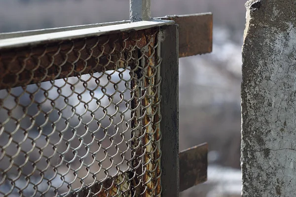 Hörn Balkongen Staket Metallnät — Stockfoto