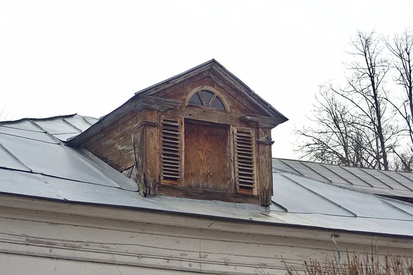 Fenêtre Grenier Bois Ancien Bâtiment — Photo