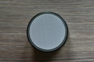 Taşınabilir ses sistemi için dekoratif ızgara