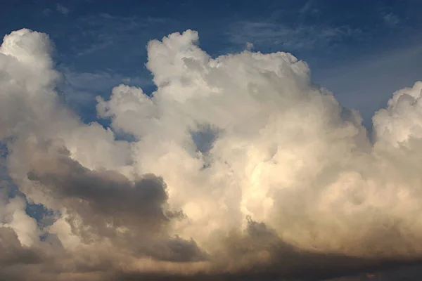 Large Cumulus Cloud Sky Rain — Stock Photo, Image