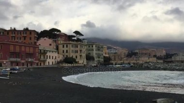 Deniz kışın (Boccadasse, Cenova, Liguria, İtalya)