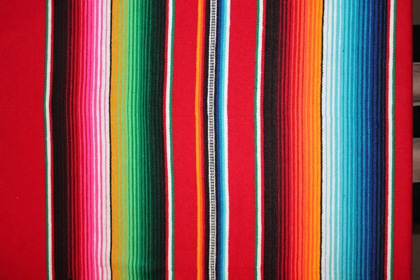 Mexique Traditionnel Cinco Mayo Tapis Poncho Fiesta Fond Avec Rayures — Photo