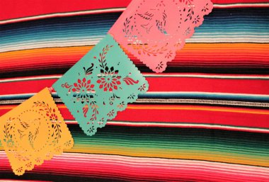 Cinco de mayonez dekorasyonu Bunting Mexico pancho background fiesta papel picado