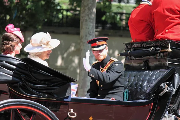 ハリー王子 ロンドン イングランド 2017年6月17日 ハリー王子 ケイト ミドルトン カミラ パーカー ボウルズは — ストック写真