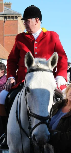 Hunt, Tenterden, Kent, İngiltere'de, 26 Aralık 2016 tilki: tilki AVI avcı hazır içinde tilki AVI için — Stok fotoğraf