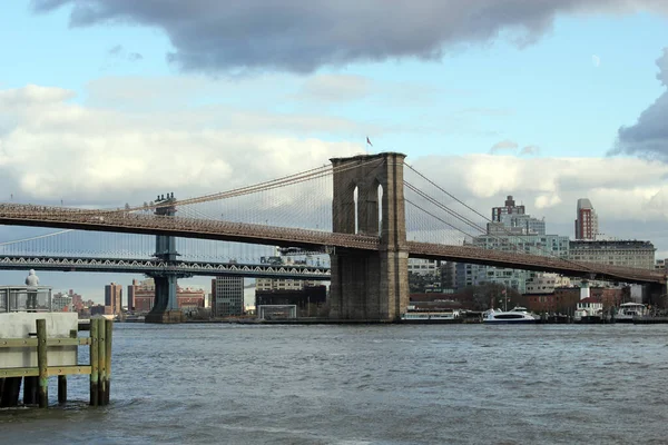 New York Usa 2019 Brooklyn Bridge New York Manhattan Skyscrapers — стоковое фото