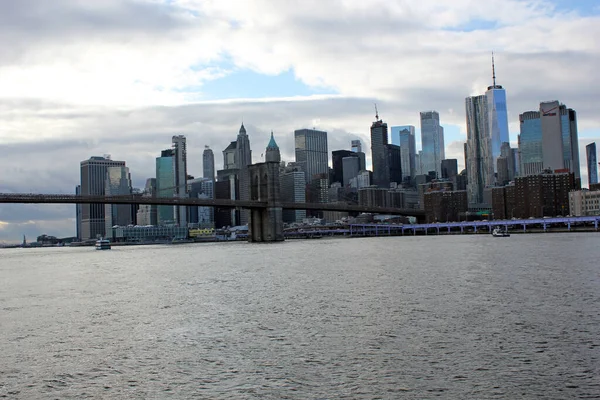 New York Usa 2019 Brooklyn Bridge New York Manhattan Skyscrapers — стоковое фото