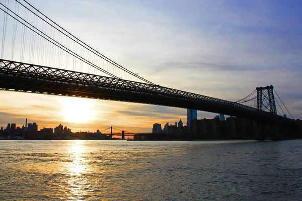 New York Usa 2019 Williamsburg Bridge New York Manhattan Wolkenkratzer — Stockfoto