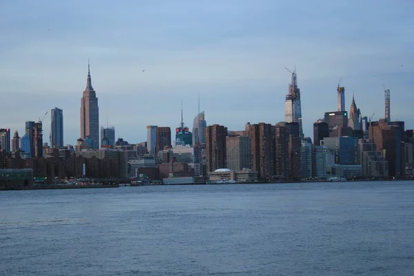 Nowy Jork Usa 2019 Wieżowce Williamsburg Bridge Nowym Jorku Manhattanie — Zdjęcie stockowe