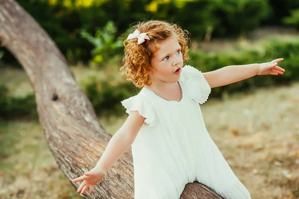 Bella famiglia divertente — Foto Stock